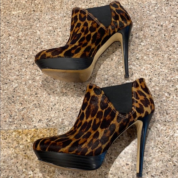 INC International Concepts animals print boots - Picture 9 of 10